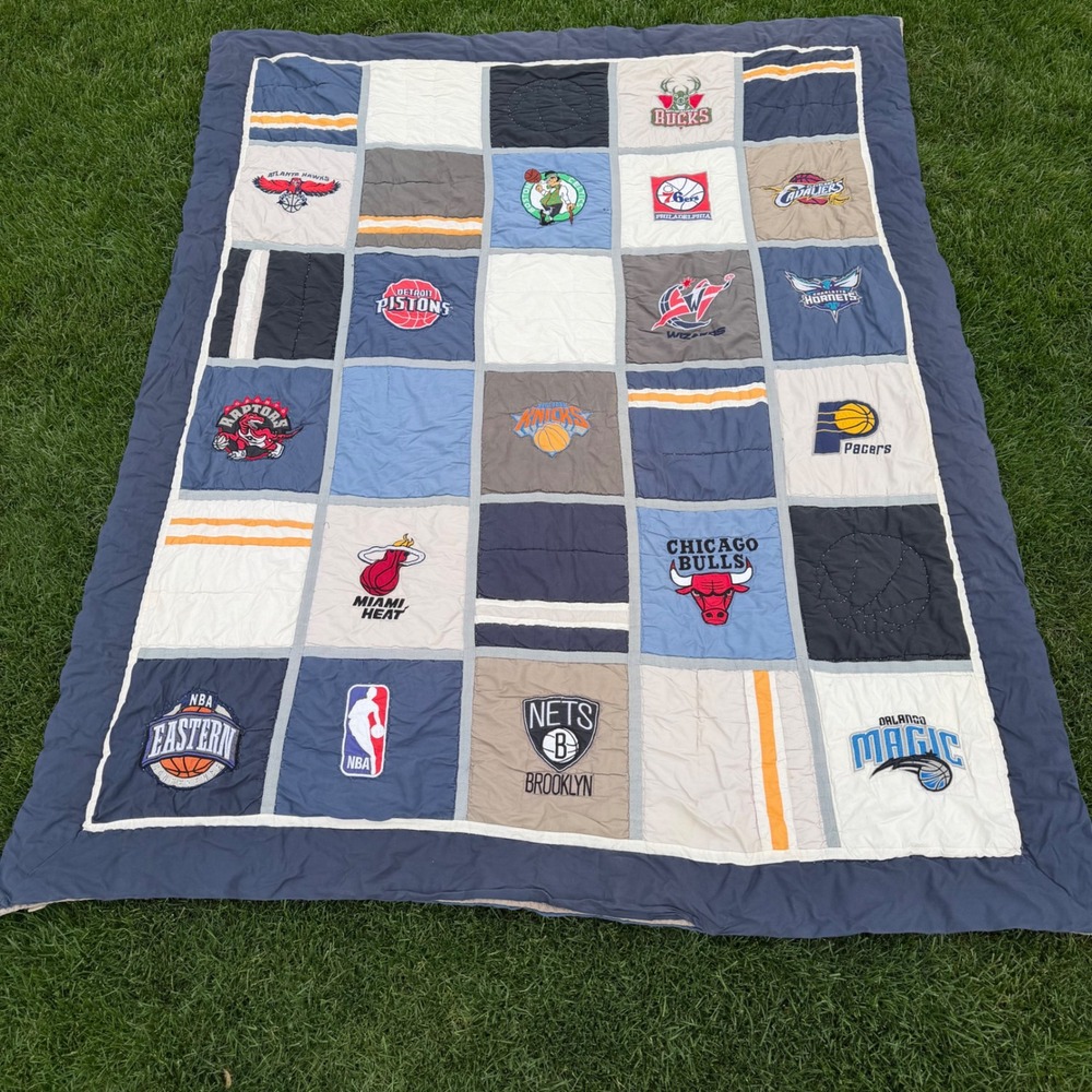 NBA Eastern Conference Patchwork Quilt Basketball Team Logos Blue Grey 83x66 B+